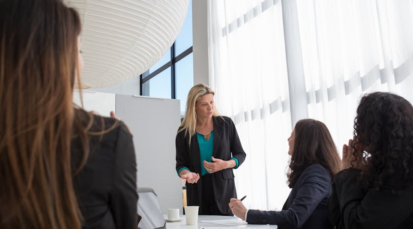 pexels-photo-8171200-1762331435_1762342463cp